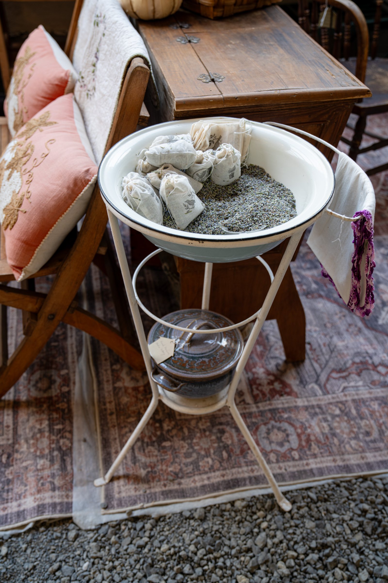 Roots and Relics greenhouse, photo 6